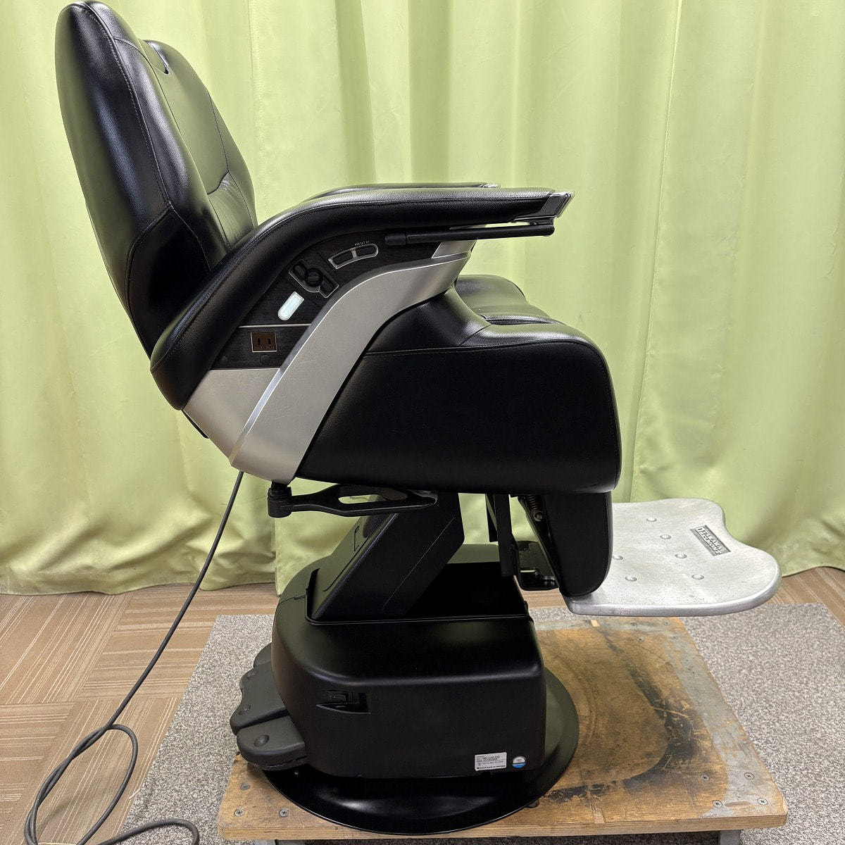 理容椅子　タカラベルモント社レジェンド LEGEND II | チェア | 製品情報 | タカラベルモント