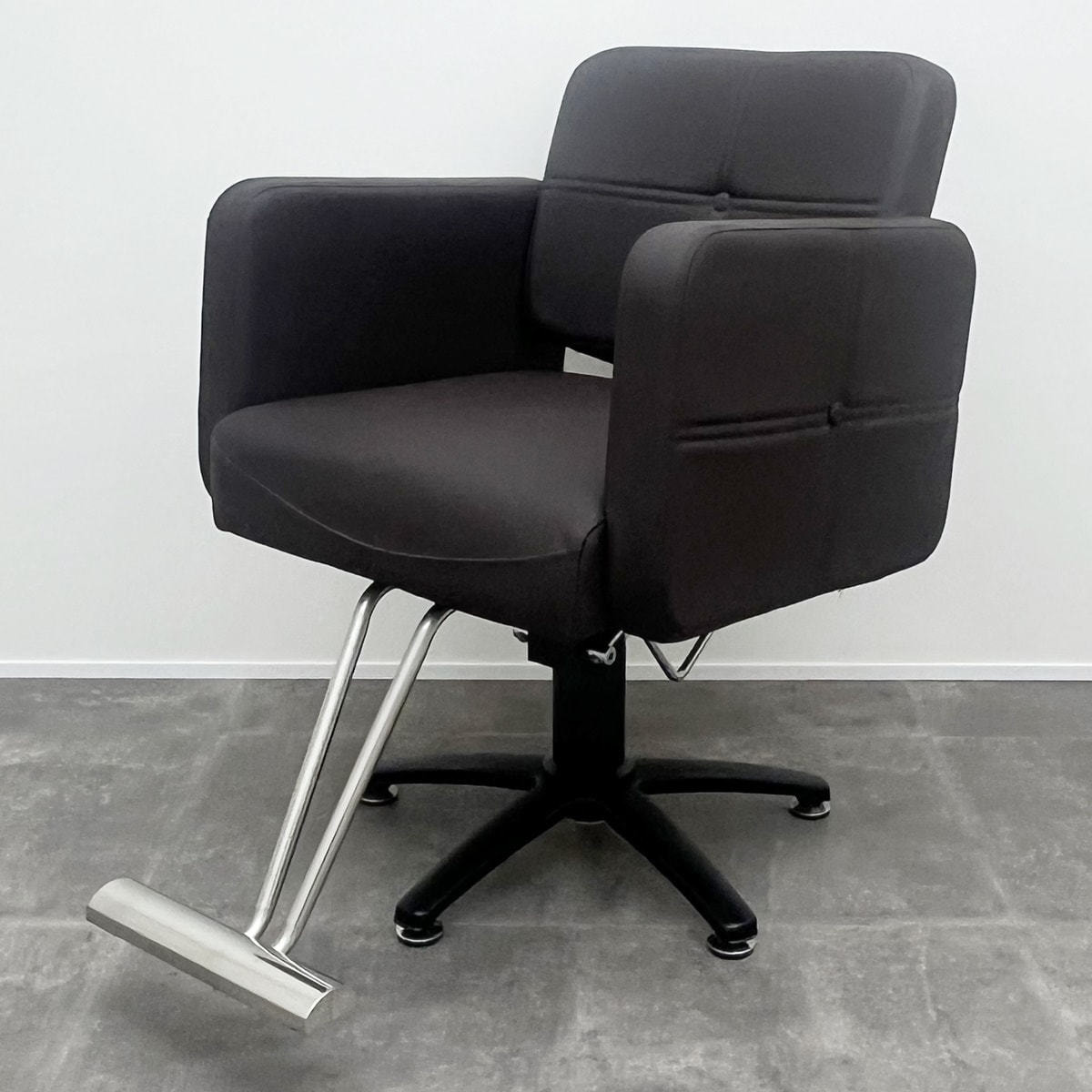 ビューティーガレージ　美容室　椅子　スタイリングチェアHD-110 スタイリングチェアHD-110（選べる2色＋脚部11タイプ）の卸