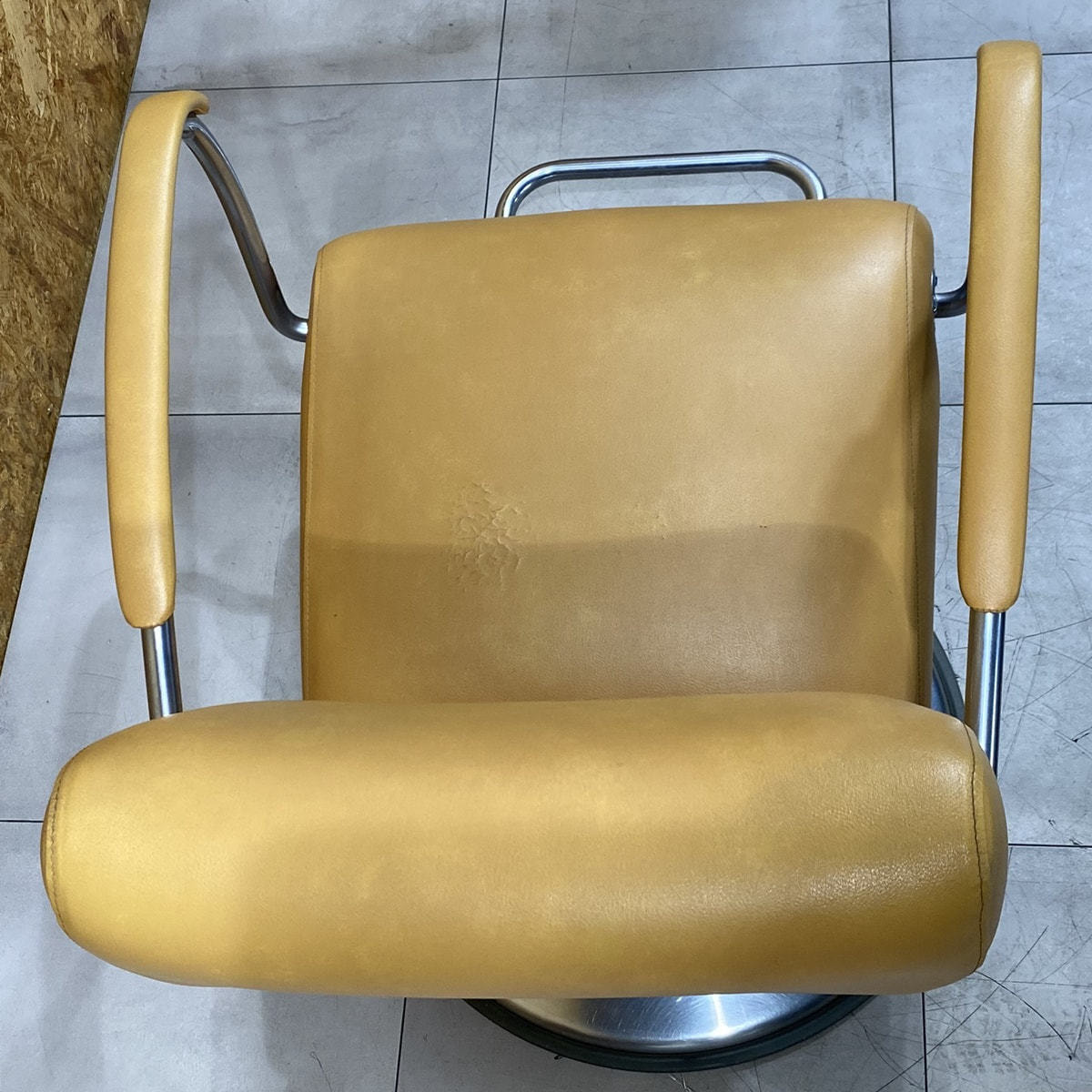 中古】タカラベルモント セット椅子 『MACCOW Female（マッコウ