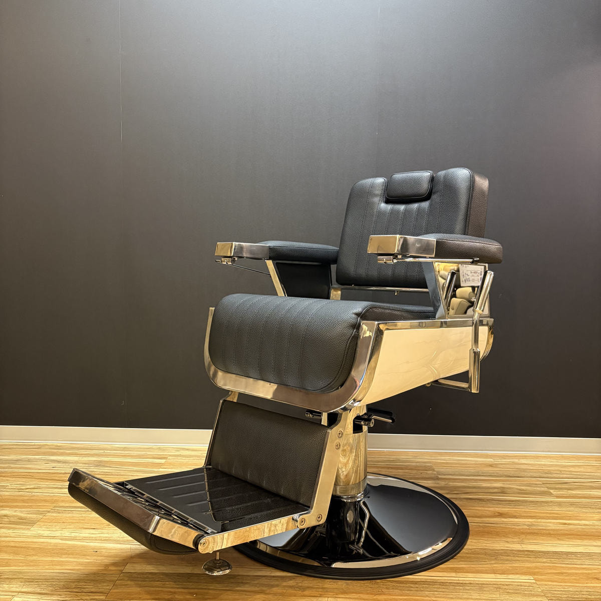 EC-248-16美品 理容椅子OLDEST-S（オールデスト エス） EC-248-16美品 理容椅子OLDEST-S（オールデスト エス） - メルカリ