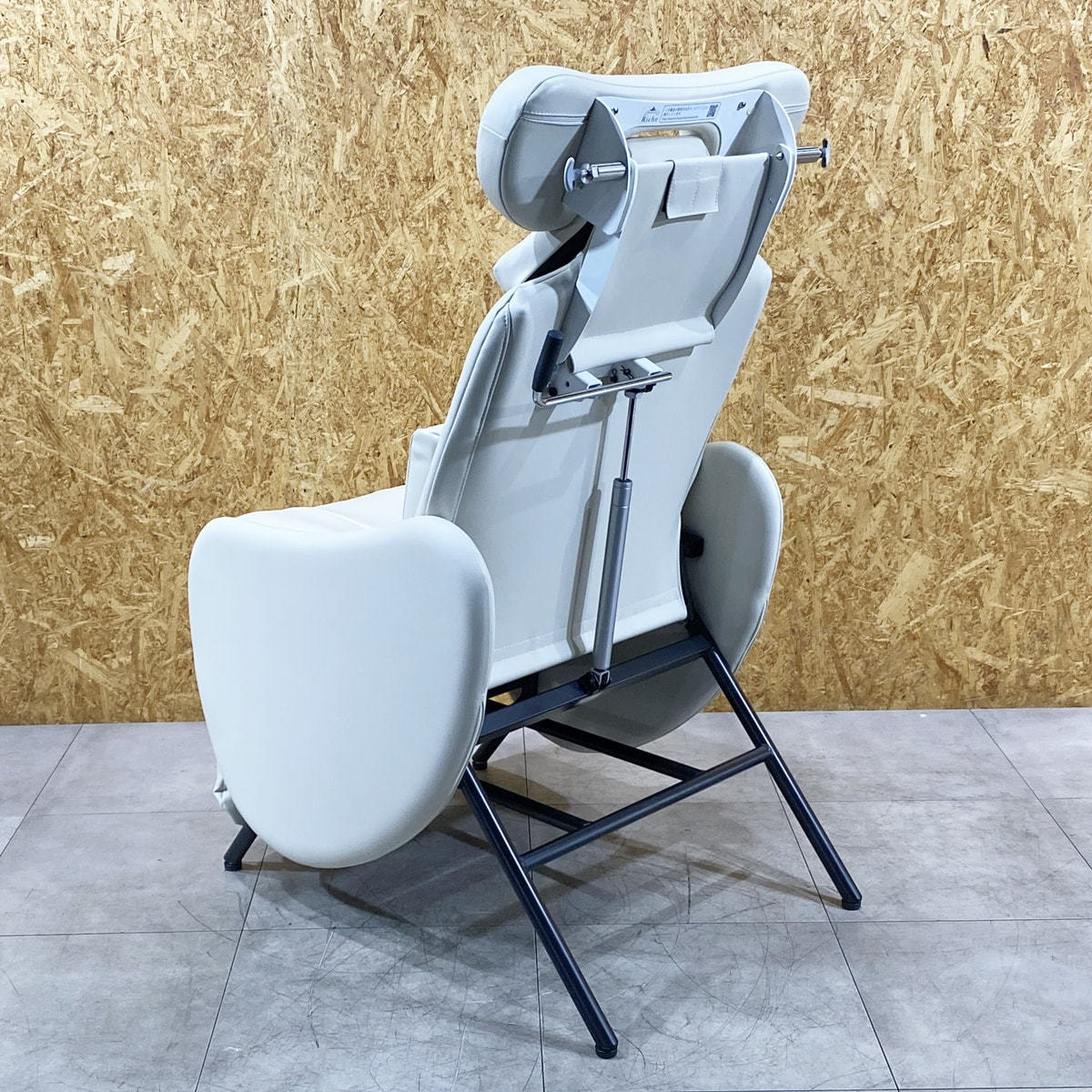 送料込み　タカラベルモント　アイラッシュ　リーチェ 中古】アイラッシュチェア タカラベルモント 『Riche（リーチェ