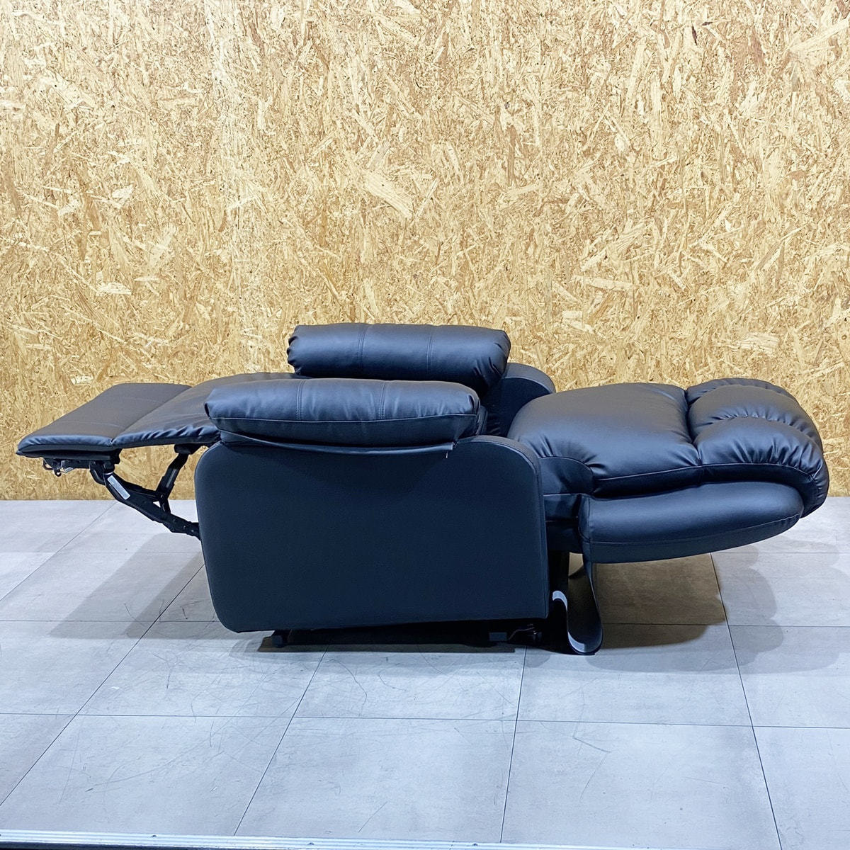 中古】ビューティガレージ 電動ラウンジチェア『SHIFFON Jr