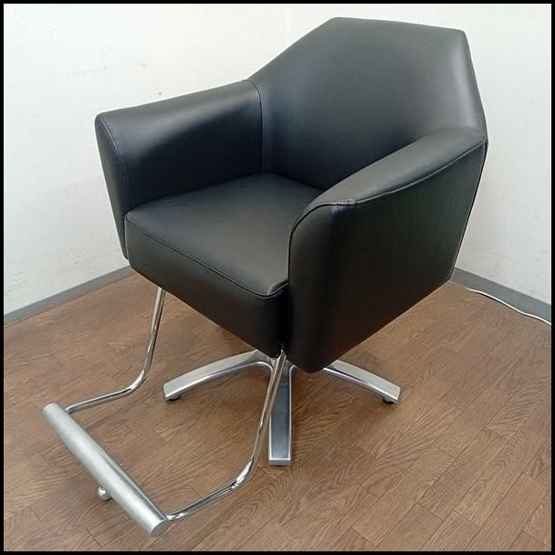 タカラベルモント STYLING SOFA II Morb ブラック アルミバー付 5本脚