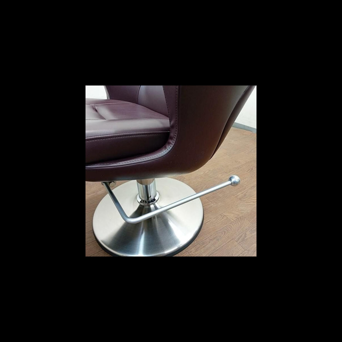 タカラベルモント スタイリングチェア D.SUITE ディースィート レッグ