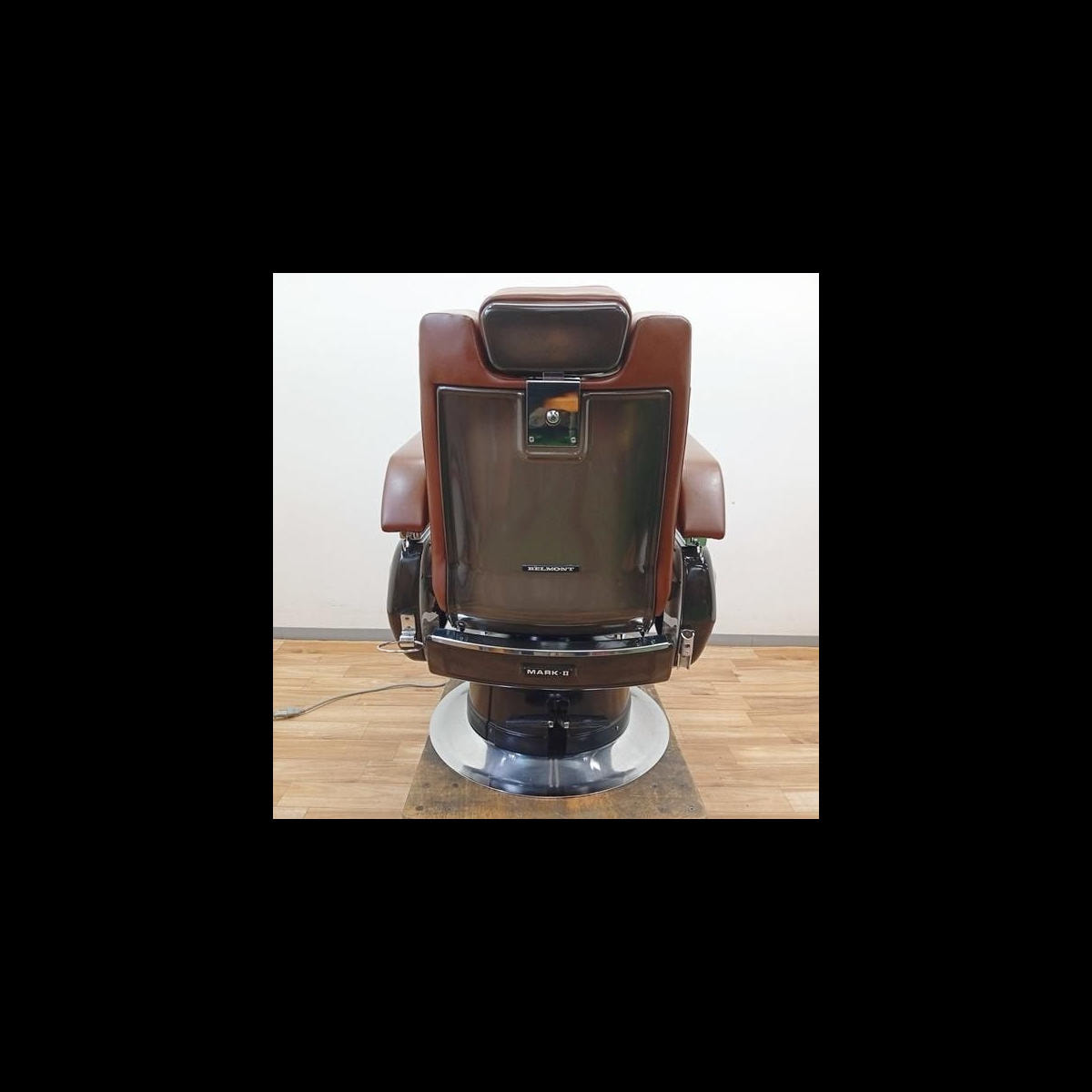 タカラベルモント BB-679 MARKII マーク2 ブラウン サイド傷あり 壁