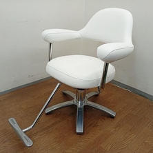 タカラベルモント YAMA ヤマ ホワイト 新品レザー張替済