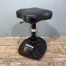 タカラベルモント ESPOIR STOOL（エスポワールスツール） 1