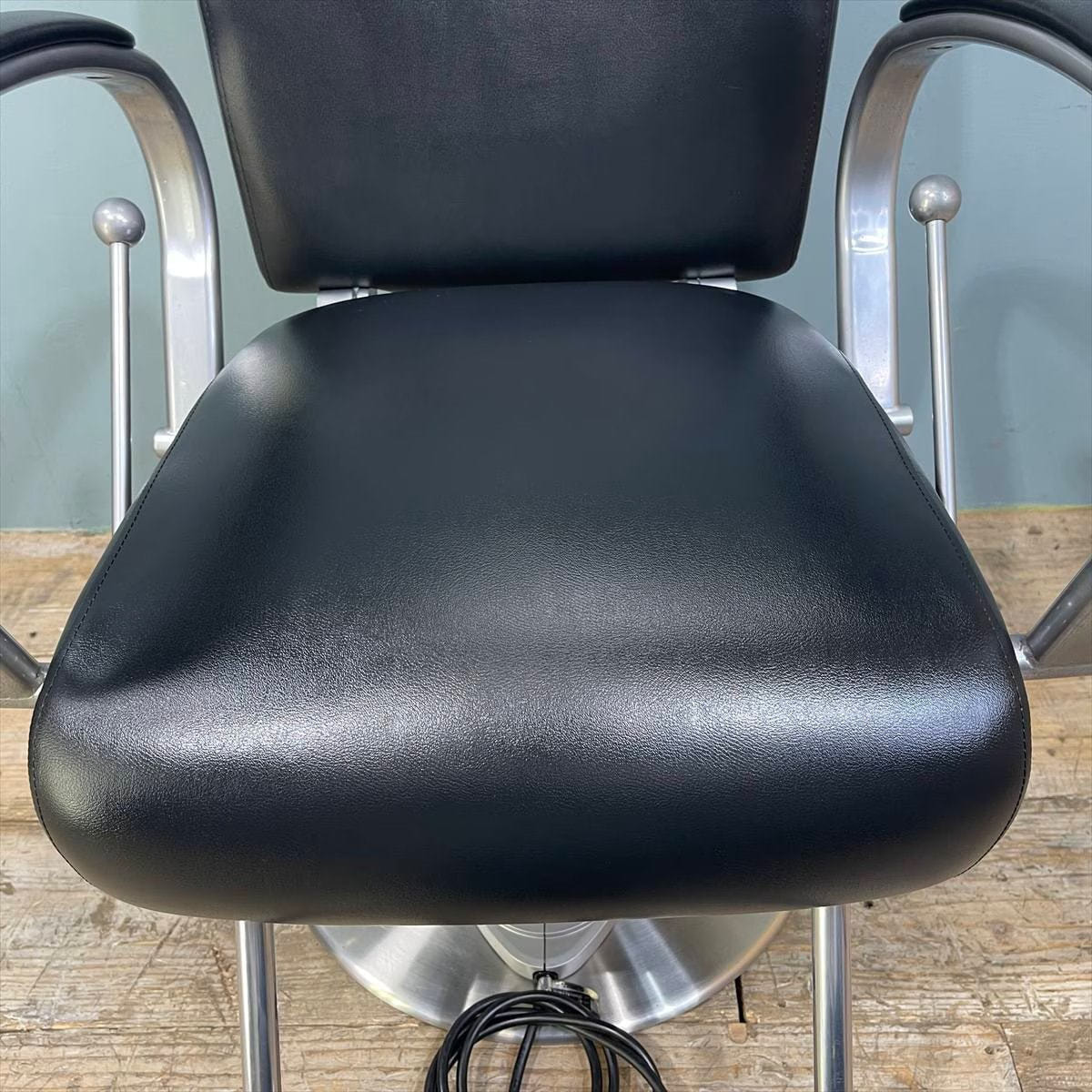 シャンプーチェア　MACCOW Shampoo（マッコウシャンプー） MACCOW Shampoo | チェア | 製品情報 | タカラベルモント