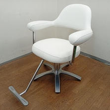 タカラベルモント YAMA ヤマ ホワイト 新品レザー張替済