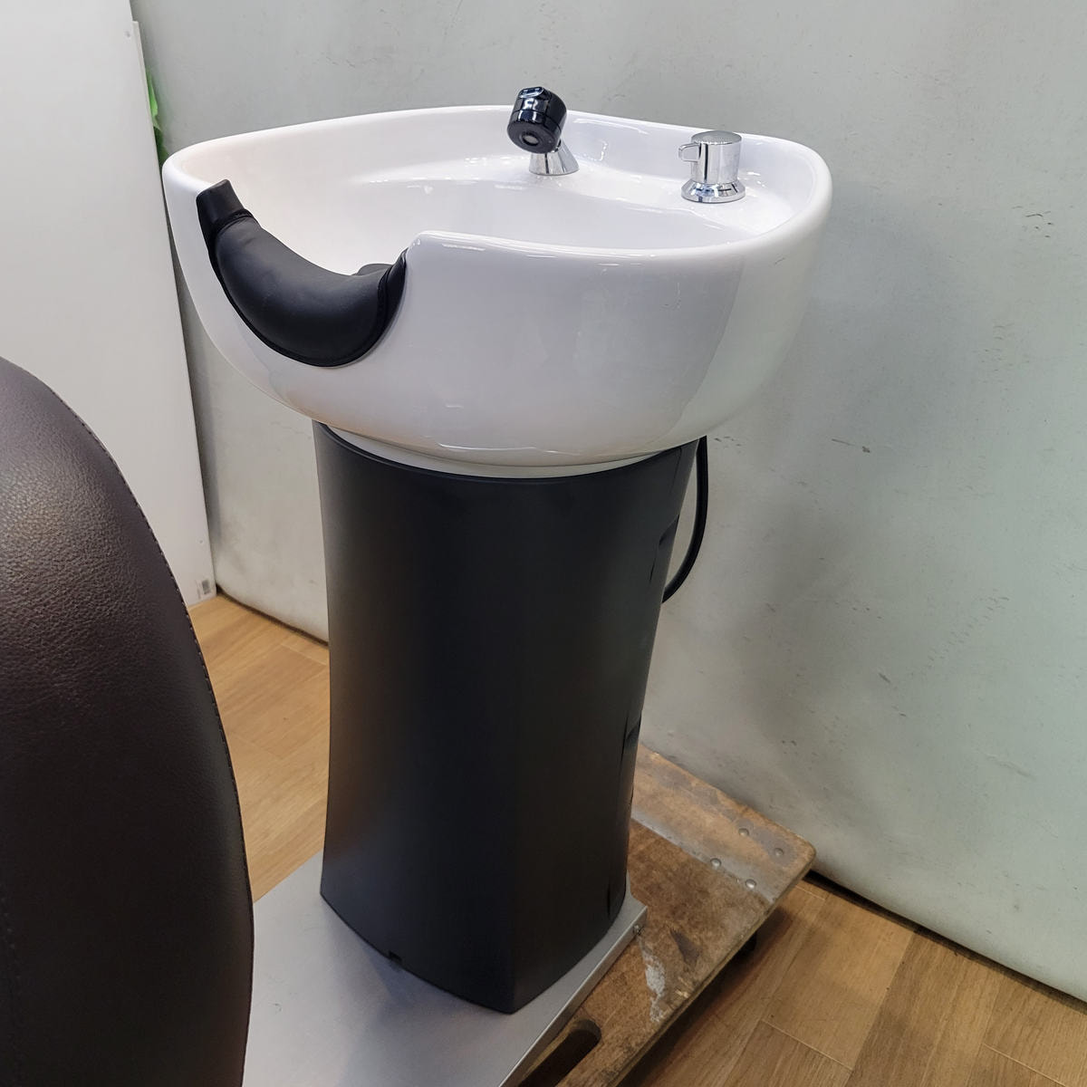 リラクゼーションシャンプーユニット RUBINO（ルビノ)BASIC（日本製水