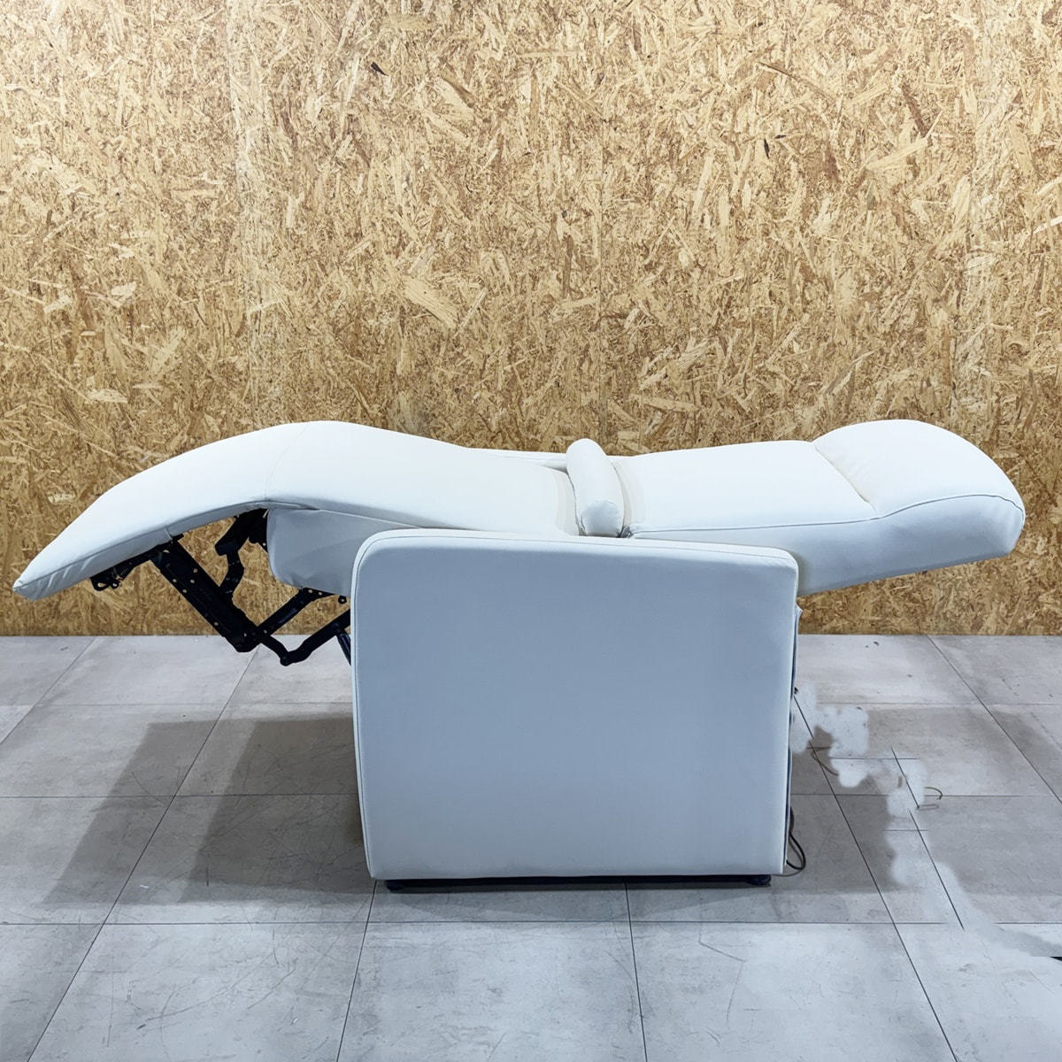 中古】ビューティガレージ 電動リクライニングチェア 『【GANA