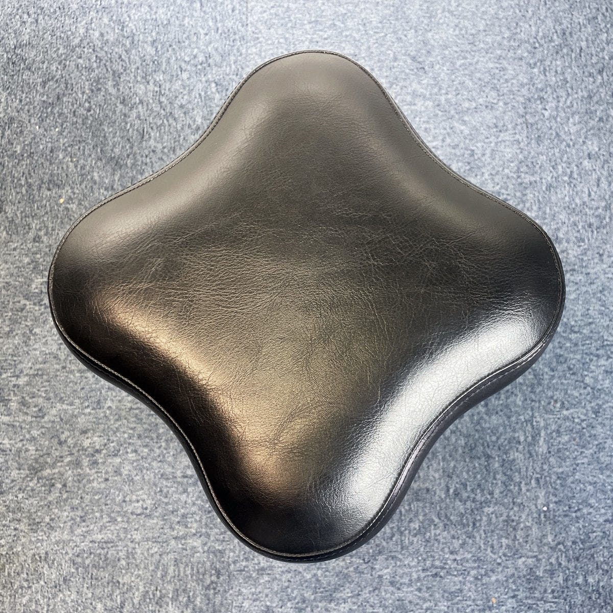 ESPOIR（エスポワール）スツールの卸・通販 | ビューティガレージ