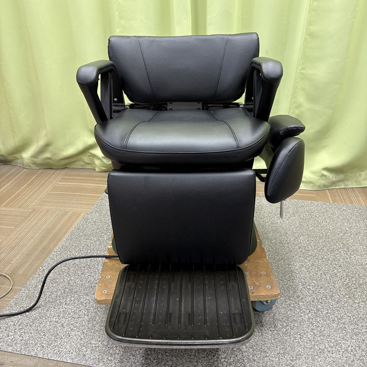 BB-SPSR 新品レザー張替済みの卸・通販 | ビューティガレージ