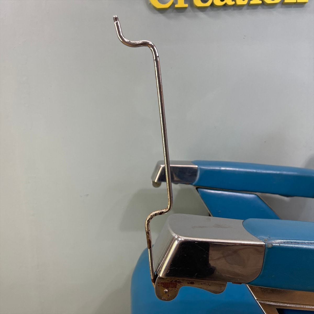 タカラベルモント レトロバーバーチェア（理容椅子）【57号】の卸