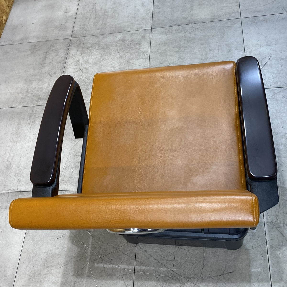 中古】ビューティガレージ スタイリングチェア 『HD-051 上部のみ