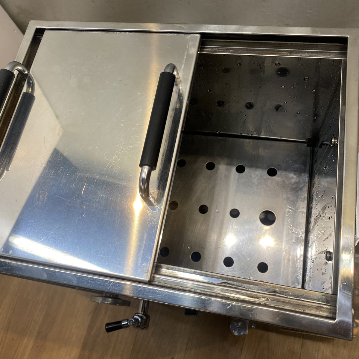 タオル蒸し器(ニチバン工業製の卸・通販 | ビューティガレージ