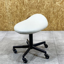 【中古】アイラッシュガレージ スツール 『 【GANA】  カルマース』ヌードベージュ 【中古】アイラッシュガレージ スツール 『 【GANA】  カルマース』ヌードベージュ