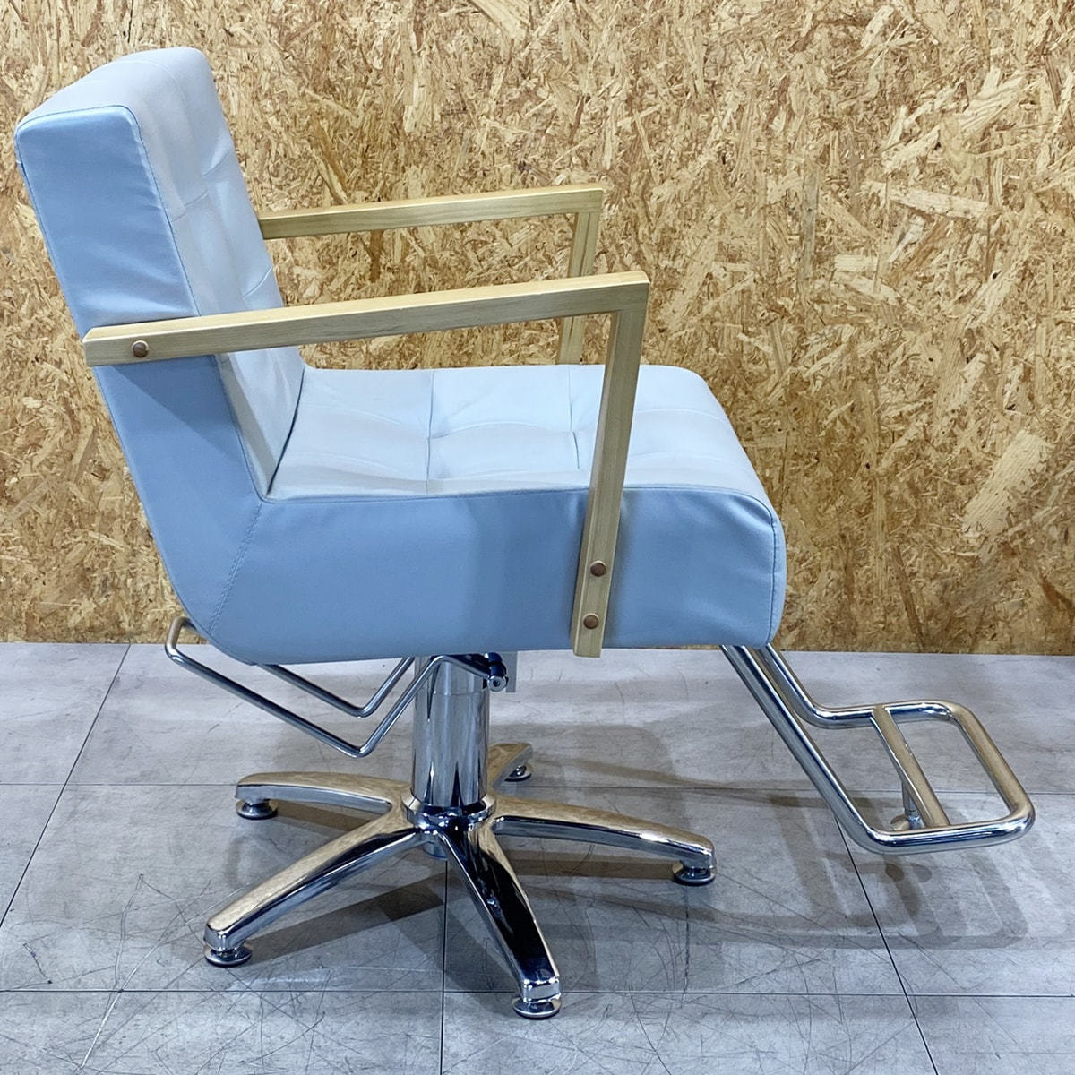 ビューティガレージ　美容室　イス　スタイリングチェア　ALBERO 新品】『ヴィンテージ スタイリングチェア ALBERO（アルベロ）』 ☆選