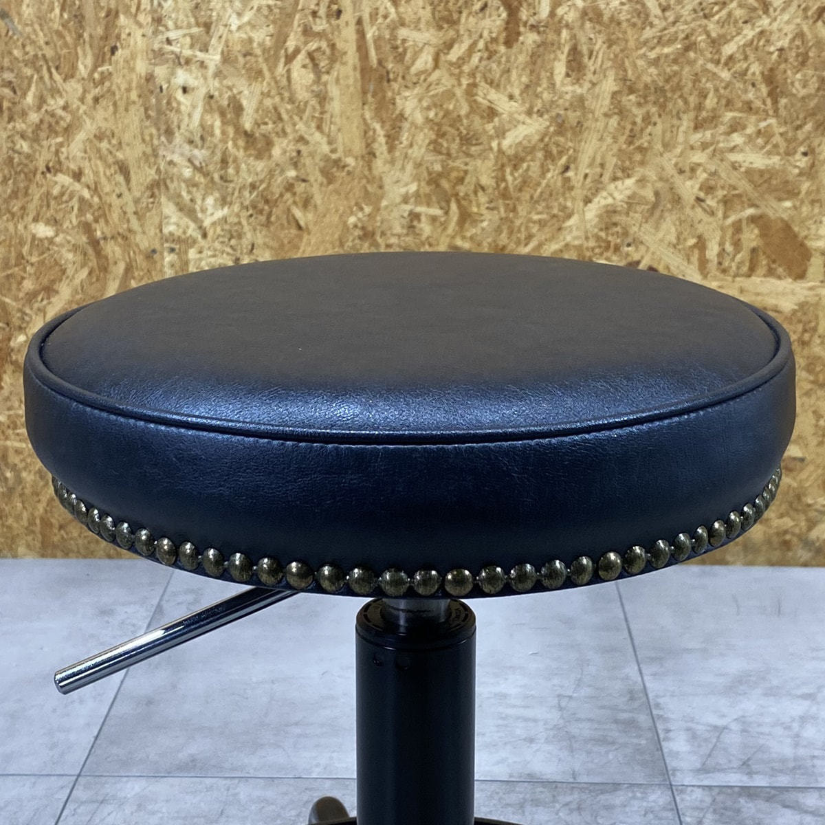 YUMEスツール　タカラベルモント 東京　手渡し限定 中古】タカラベルモント スツール『Mスツール』の卸・通販