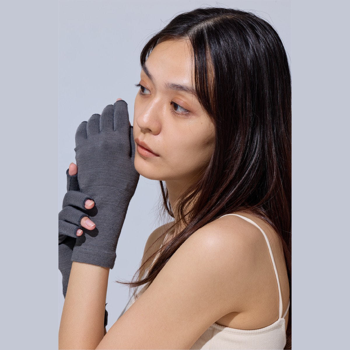 プウアボーテ おやすみ手袋（ダークグレー）の卸・通販 | ビューティ