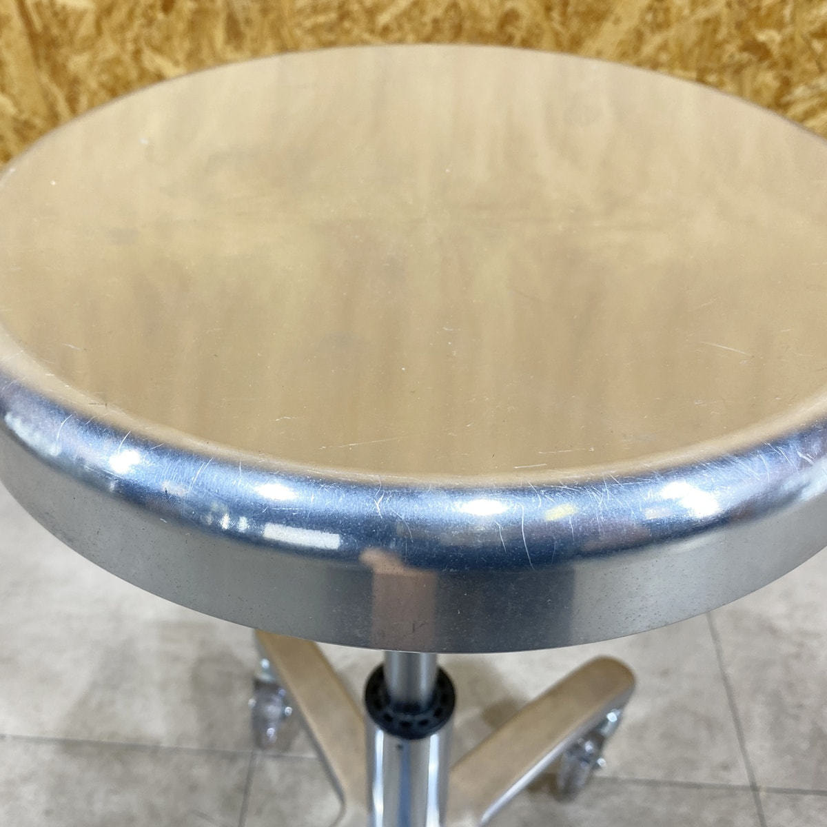 中古】タカラベルモント スツール 『D-STOOL ALUMI（D-スツール アルミ