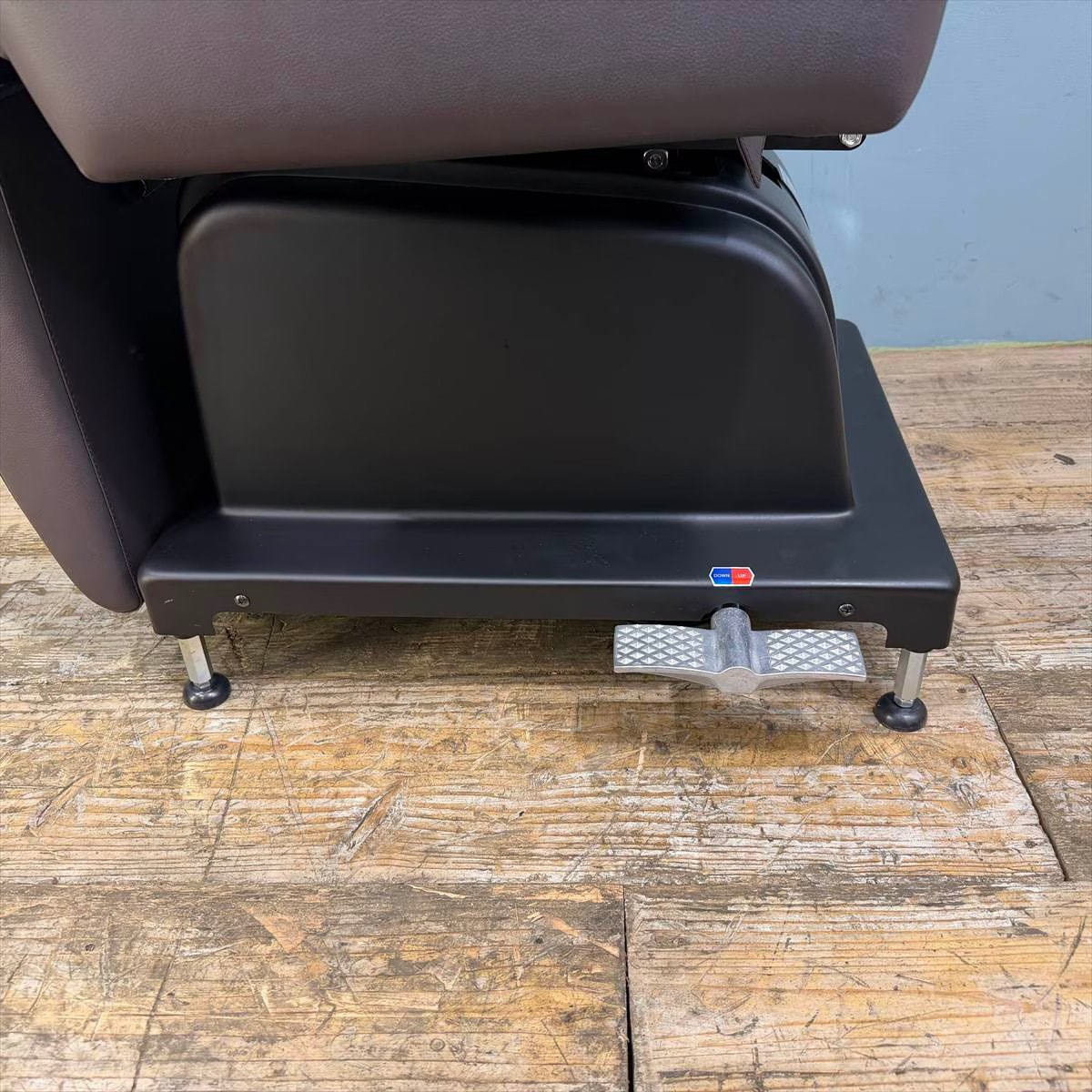 Alvin Sofa（アルビンソファー）レッグレスト連動の卸・通販