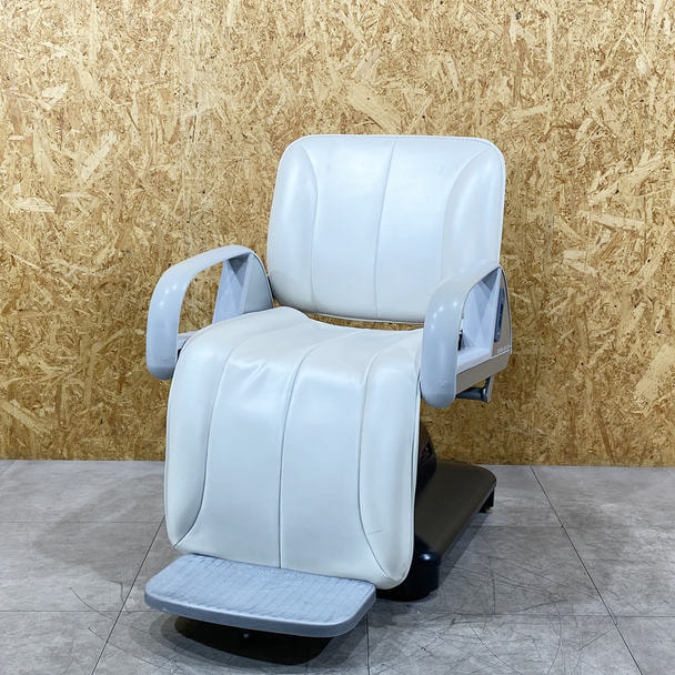 【中古】タカラベルモント　シャンプー椅子『E'sy（イージー）レッグレスト固定』パールベージュ 1