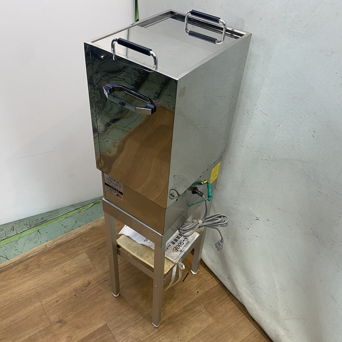 展示機 タオル蒸し器【k-worldオリジナル品】 （ニチバン工業製）の卸