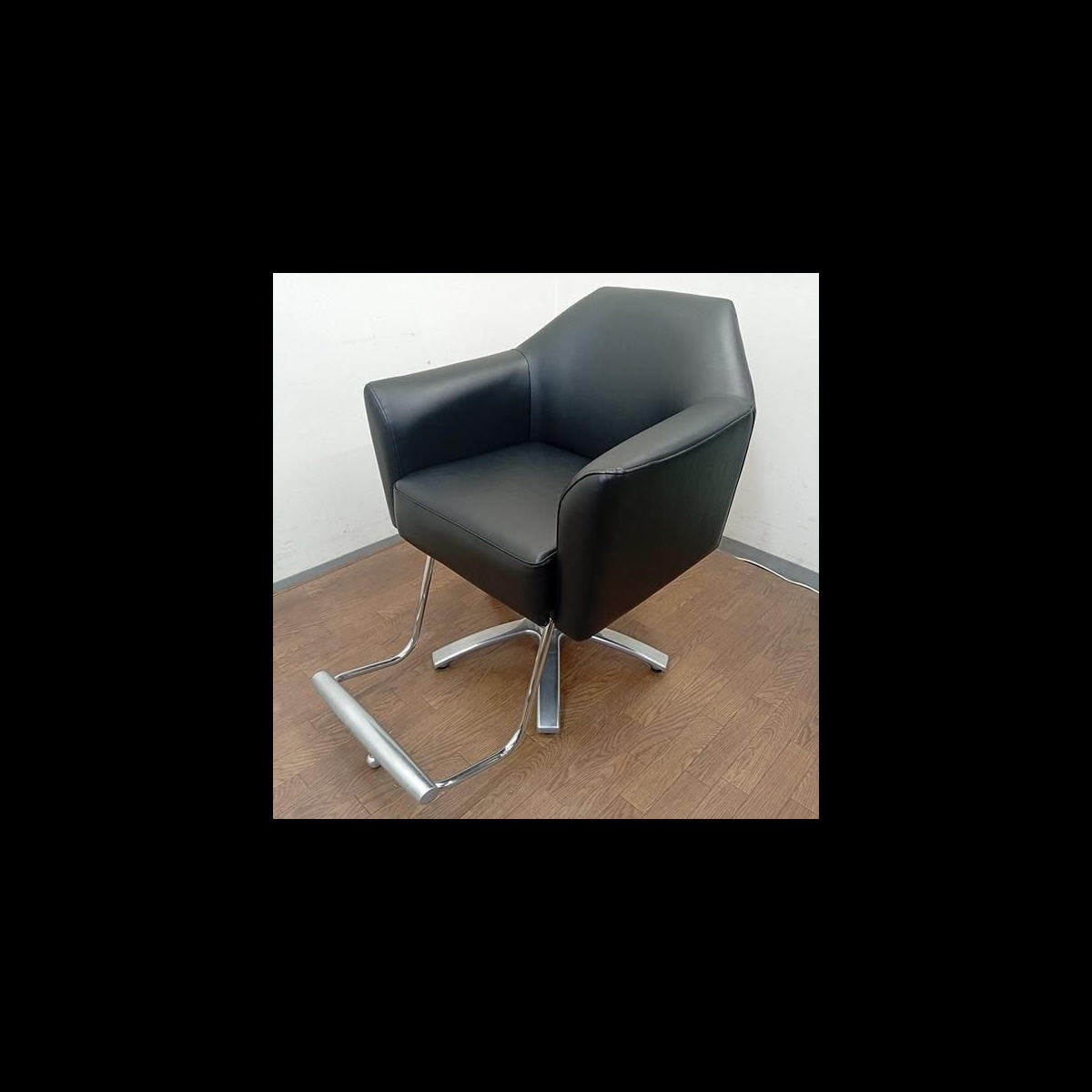 タカラベルモント STYLING SOFA II Morb ブラック アルミバー付 5本脚