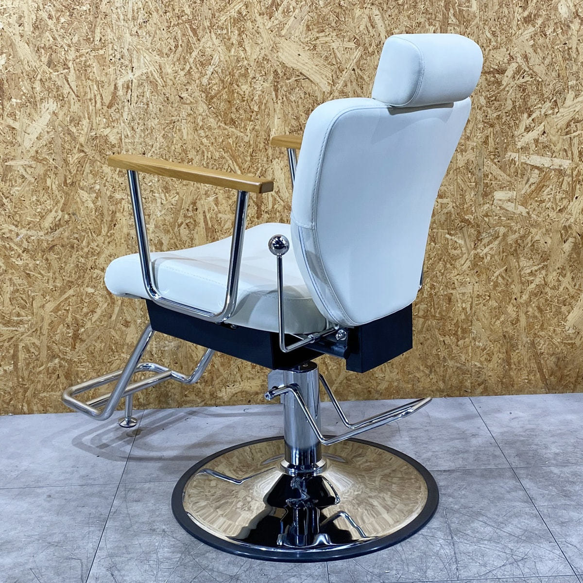 中古】ビューティガレージ 多機能リクライニングチェア『HD-016S HD-1M