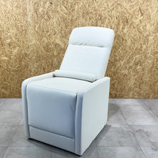 【中古】ビューティガレージ　電動リクライニングチェア 『【GANA】 シエロplus』ヌードベージュ