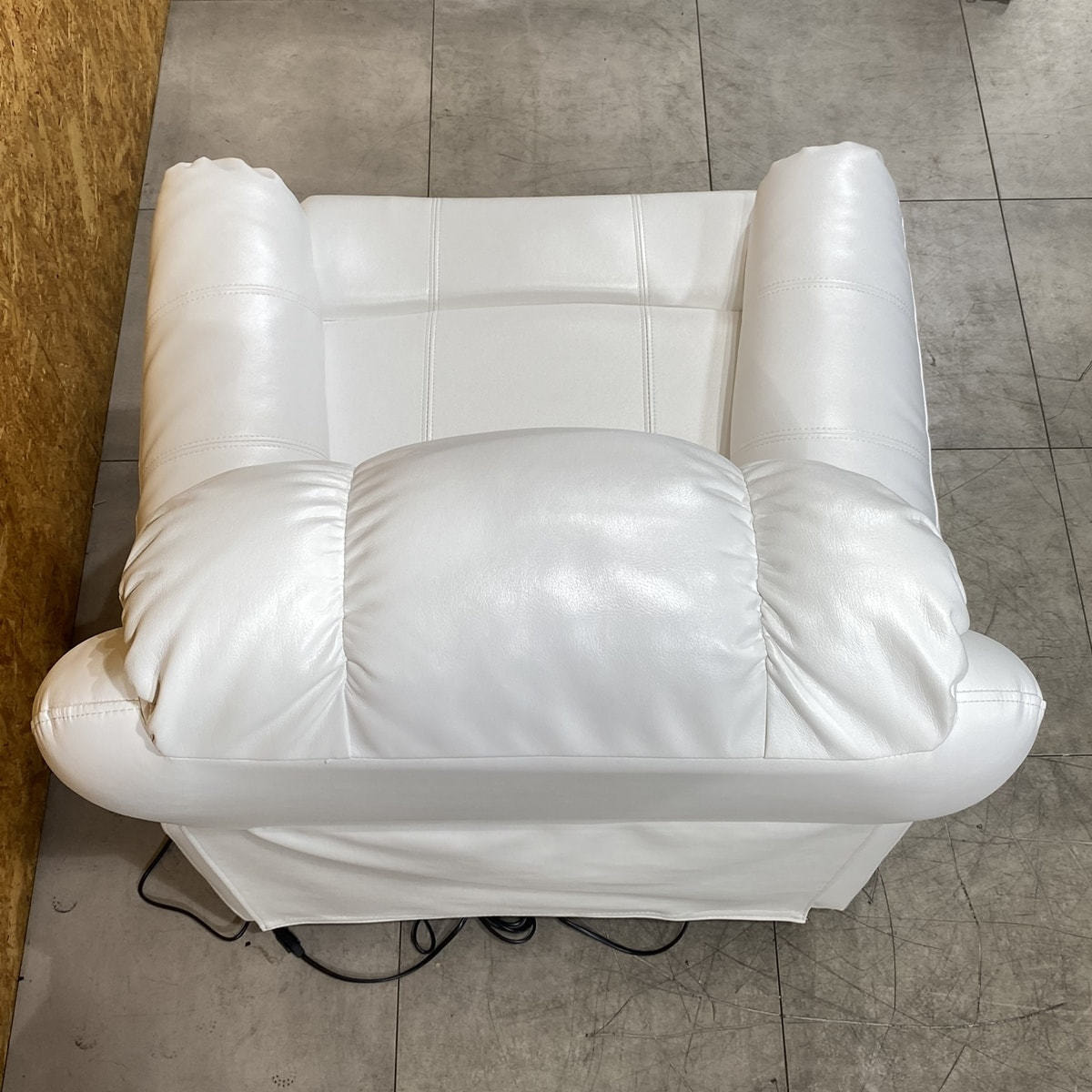 中古】ビューティガレージ 電動ラウンジチェア『SHIFFON Jr