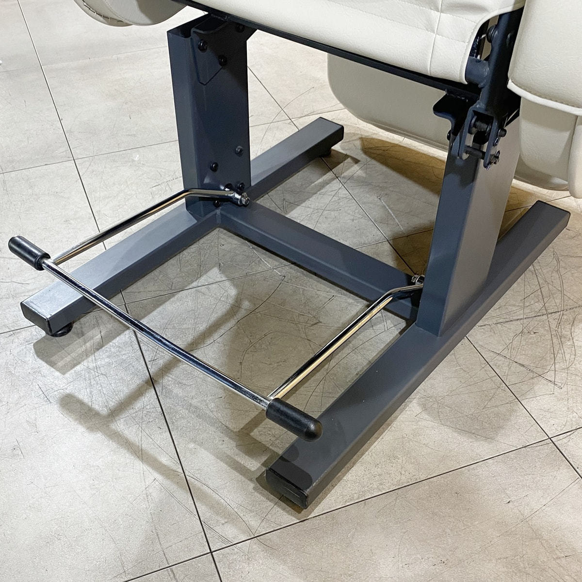 タカラベルモント クモチェア EQUA | チェア | 製品情報 | タカラベルモント