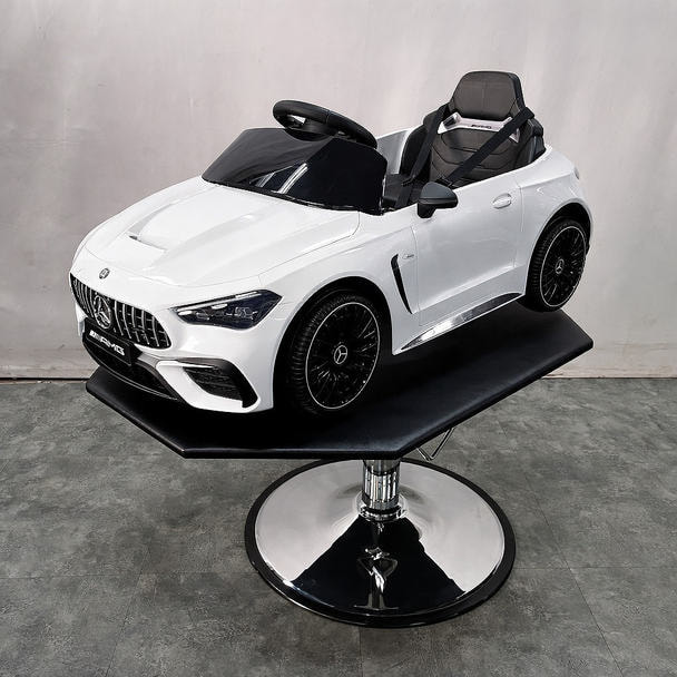 【受注生産品・新品】子供用セットイス　キッズカー　ホワイト　ベンツAMG 1