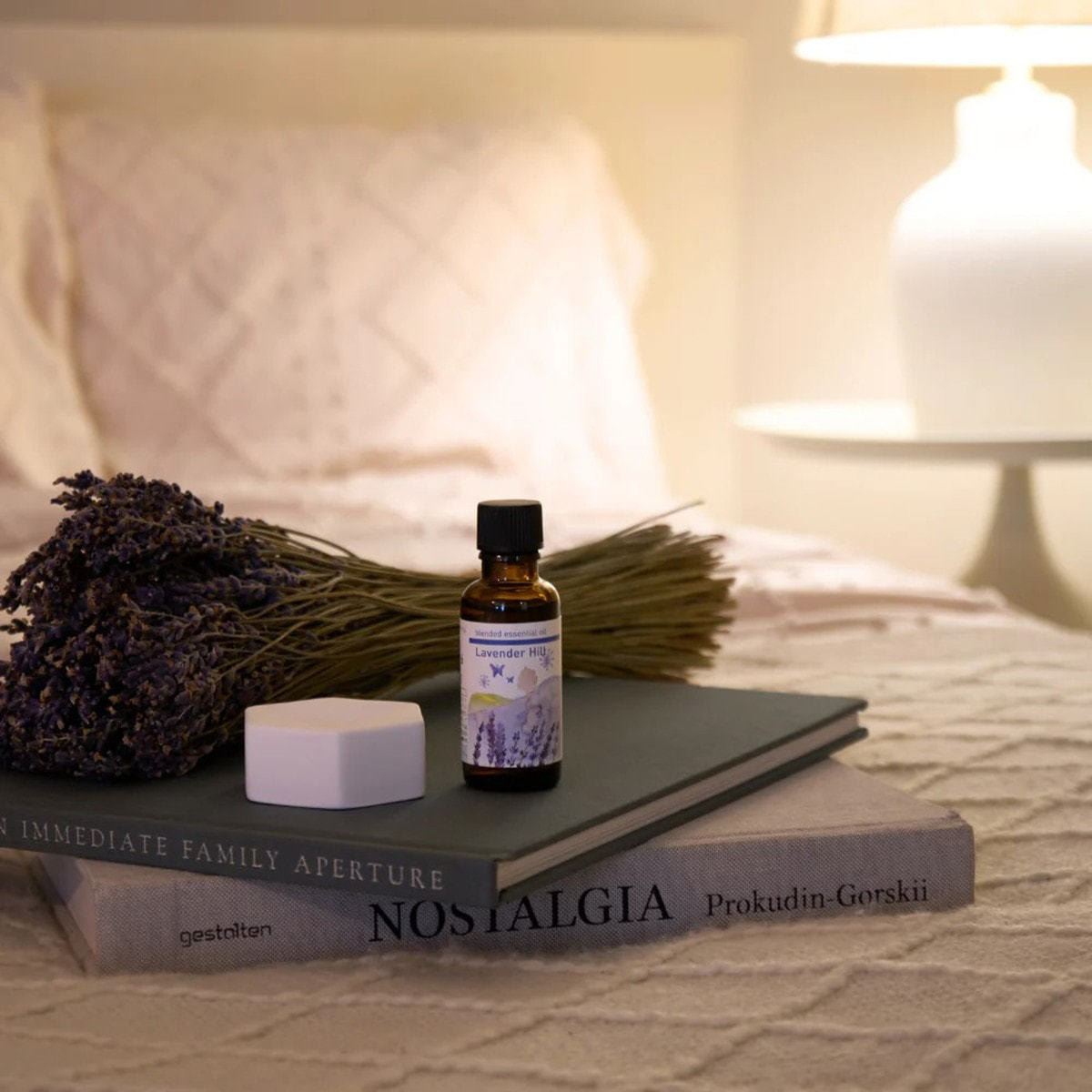 生活の木 ブレンドエッセンシャルオイル ラベンダーヒル 10mlの卸