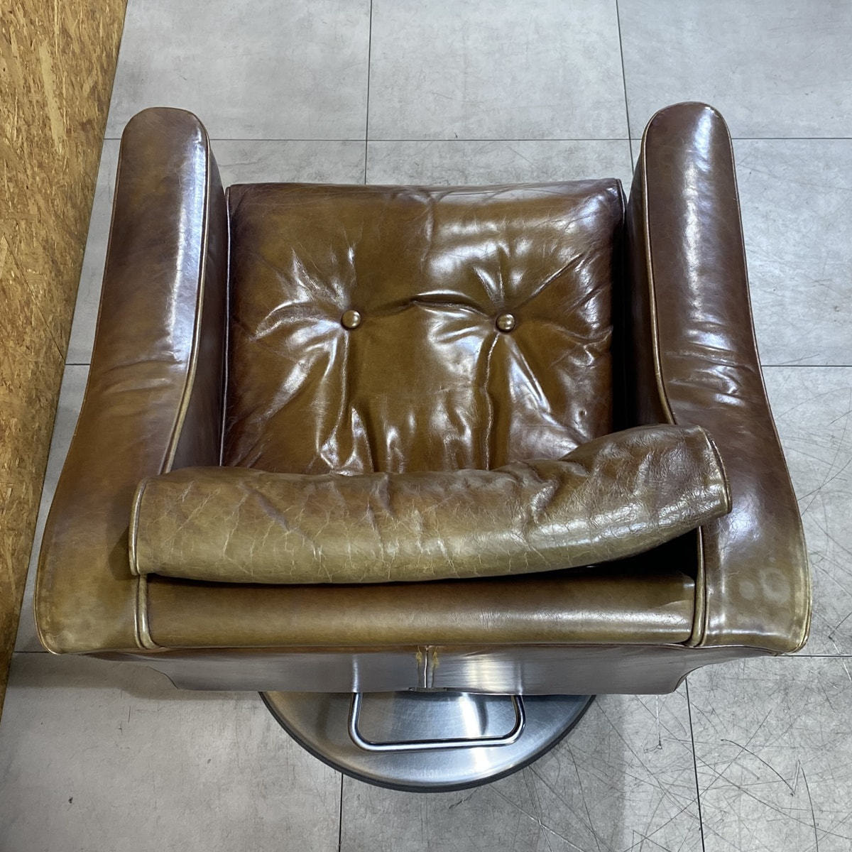 中古】タカラベルモント セット椅子『BARONE（バローネ）SP-YE』ダーク