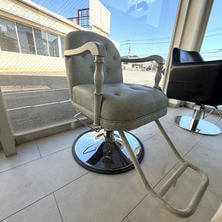 【アウトレット】スタイリングチェアCHALON　（シートカラー：アッシュグリーン&times;ベース：丸盤ベースHD-1M）