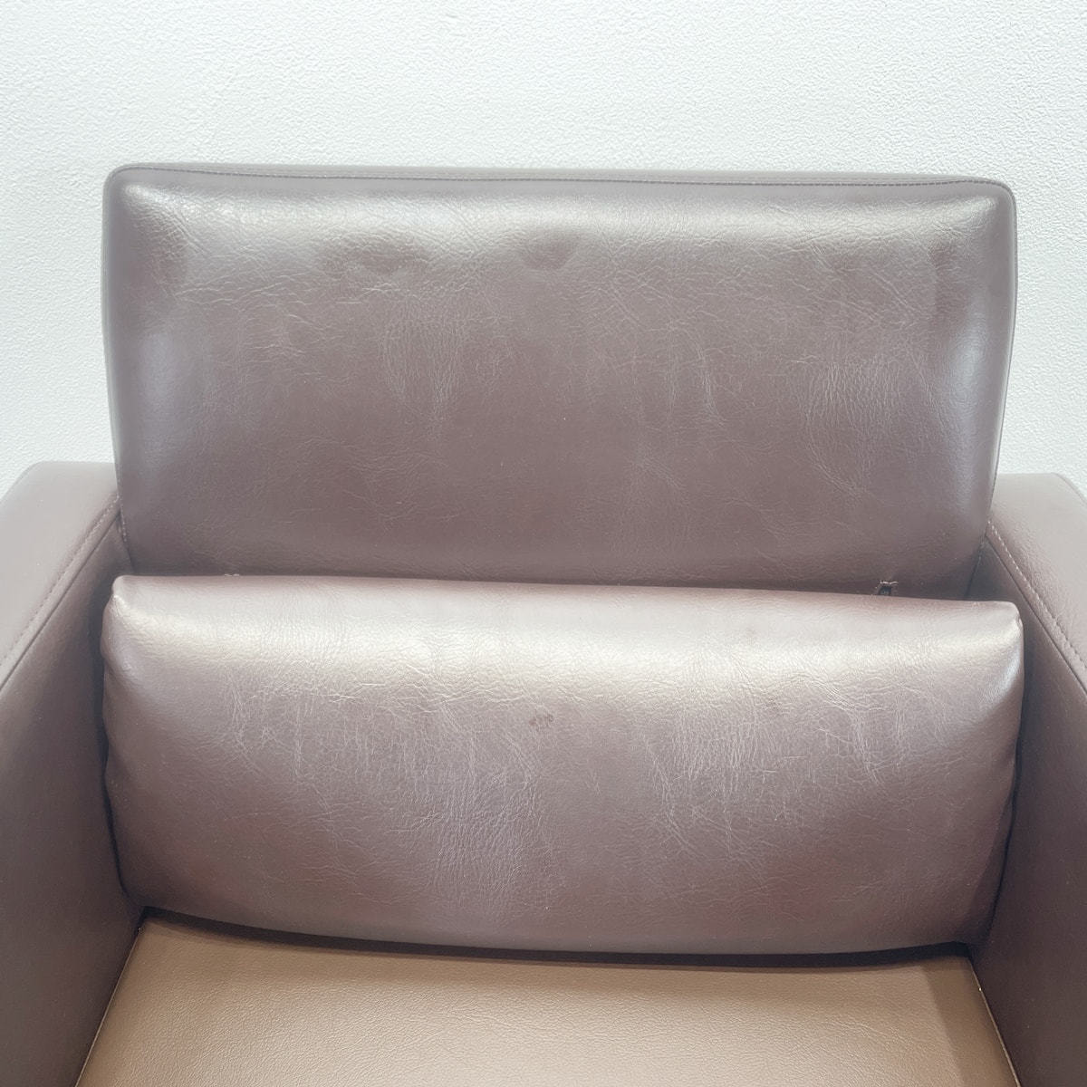 LIM chair 03（リム チェア 03）の卸・通販 | ビューティガレージ