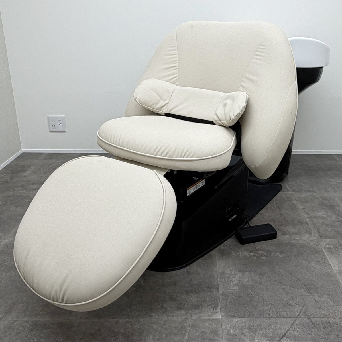 タカラベルモント　ユメ　スイートll 新品未使用　シートヒーター付きフルフラット タカラベルモント ユメ スイートll 新品未使用 シートヒーター付きフル