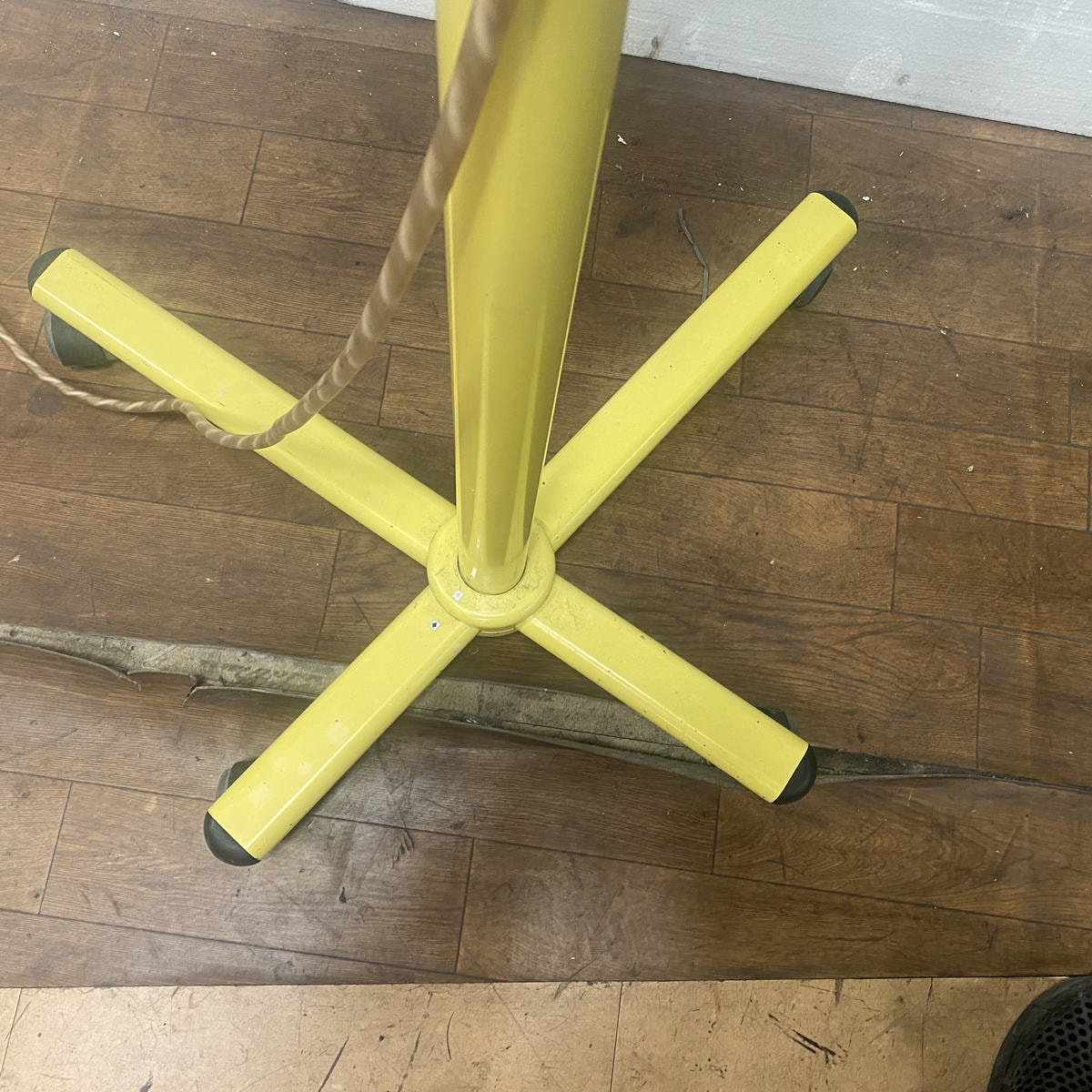 ローラーボール（ROLLER BALL）イエローの卸・通販 | ビューティガレージ