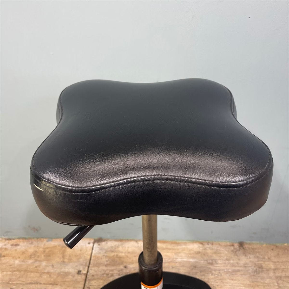 タカラベルモント　ユメ　エスポワール　スツール タカラベルモント ESPOIR STOOL （エスポワールスツール）レザーやぶれ