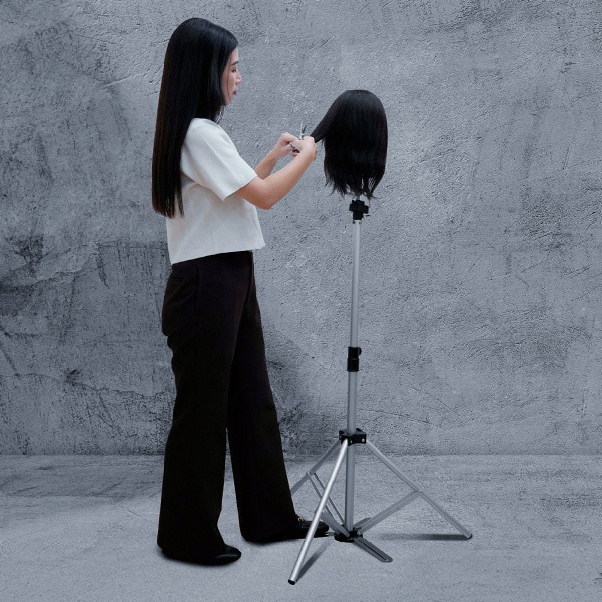 【美品】N.B.A.A. ウィッグスタンド 三脚スタンド 専用バッグ付きブラック Amazon.co.jp: NBAA スタンドクランプ ストッパー付 NB-K10 : ビューティー