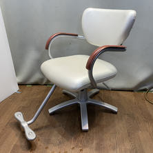 APRIRE（アプリーレ）