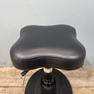 タカラベルモント ESPOIR STOOL（エスポワールスツール） 2