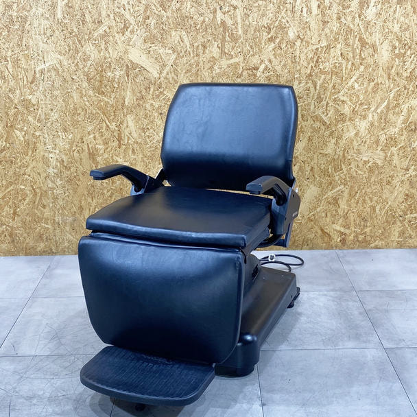 【中古】タカラベルモント　シャンプー椅子『FERIO OPEN（フェリオ　オープン）ステップタイプ』ブラック 1