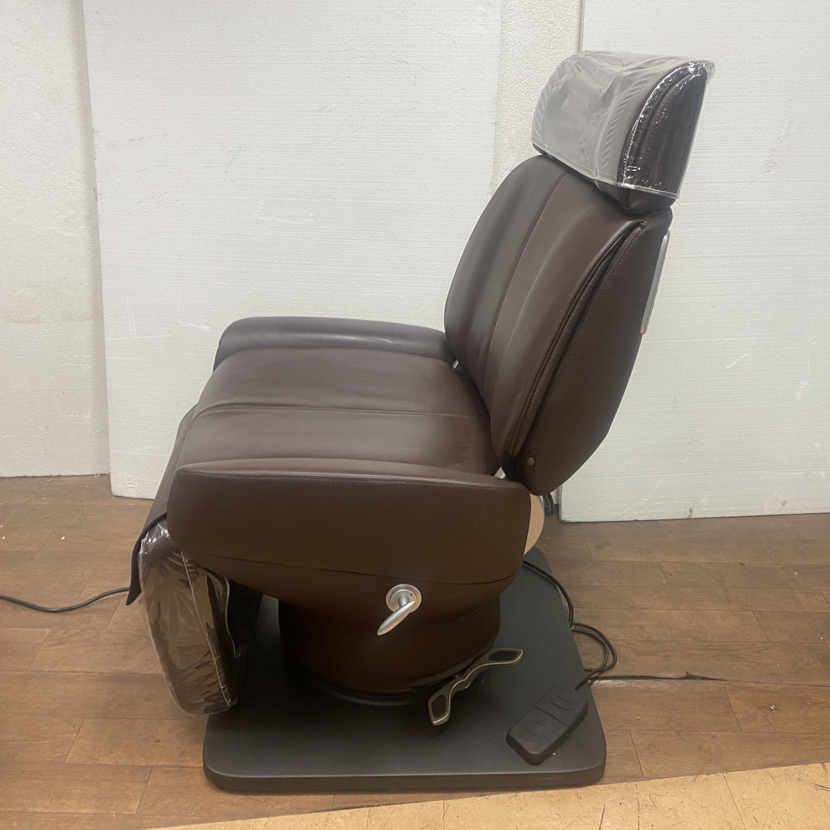 理美容椅子　リザーブ　RS-002A マルチチェアー リザーブRS-002Aの卸・通販 | ビューティガレージ