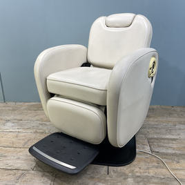 TAKARA BELMONT（タカラベルモント）のバーバー椅子/理容室関連機器