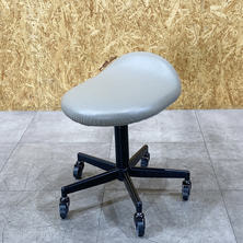 【中古】アイラッシュガレージ スツール 『 【GANA】  カルマース』グレージュ 【中古】アイラッシュガレージ スツール 『 【GANA】  カルマース』グレージュ