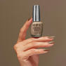OPI インフィニットシャインα ISL96 リビン ラ ヴィダ モカ 15mL 4