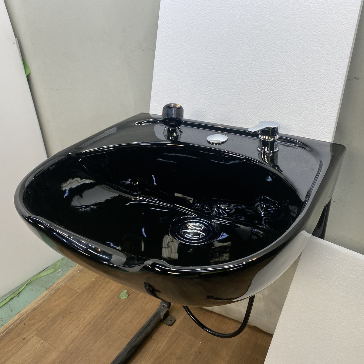 新品 ワイドシャンプーボールYKW（日本製シングルレバー金具セット）黒